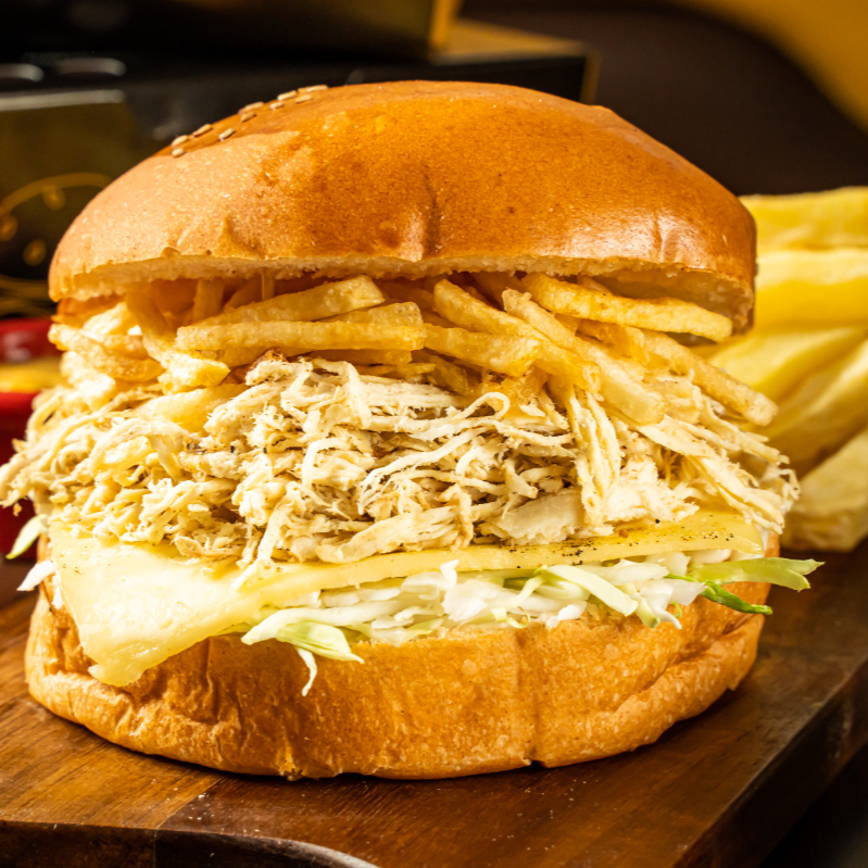 Combo: Pollo Deshilachado + Jugo de Piña