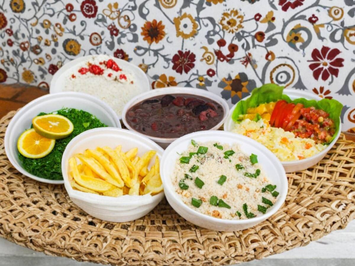 Lá Casa Mineira - Marmita, Almoço E Refeição