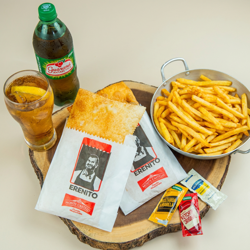 Acompanha 2 Pastéis Comuns Suculentos, 1 Batata Frita Simples Crocantes e 1 Refrigerante 600ml !