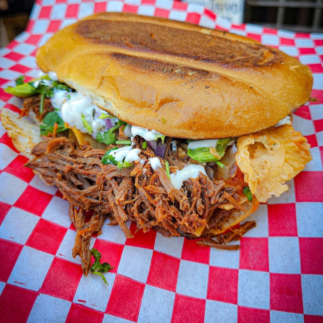Torta de Birria