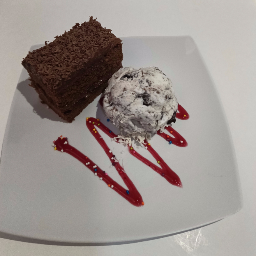 Brownie con Helado