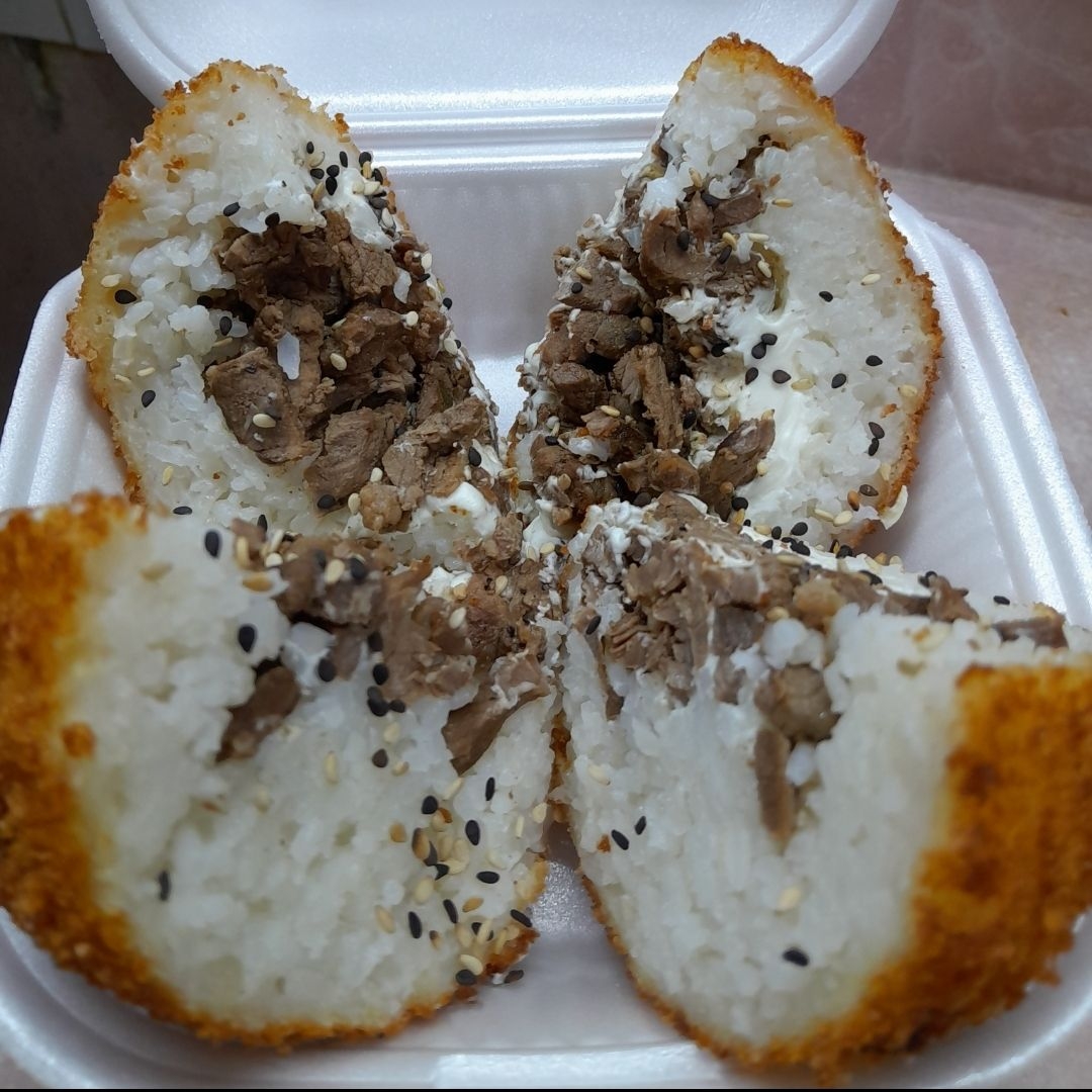Sushibola grande de Carne