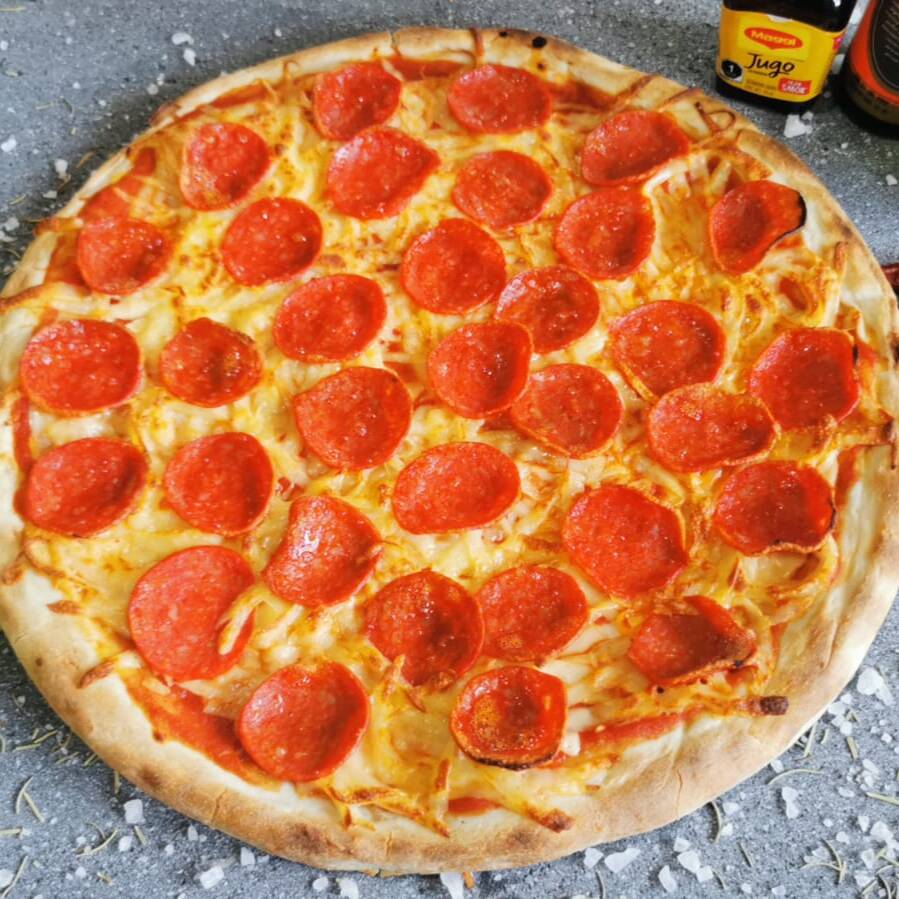 Pizza Pepperoni Grande 8 Rebanadas