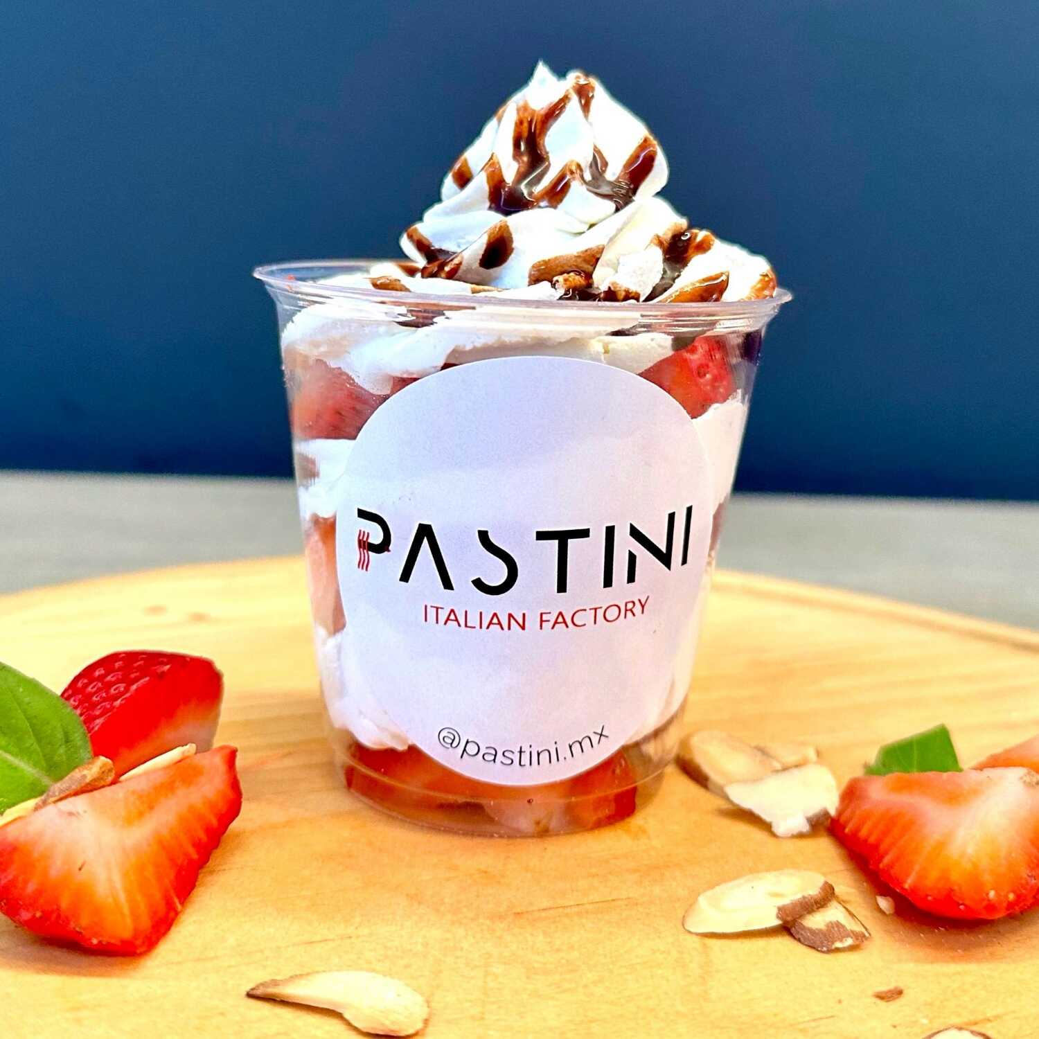 Fresas con Crema Italiana