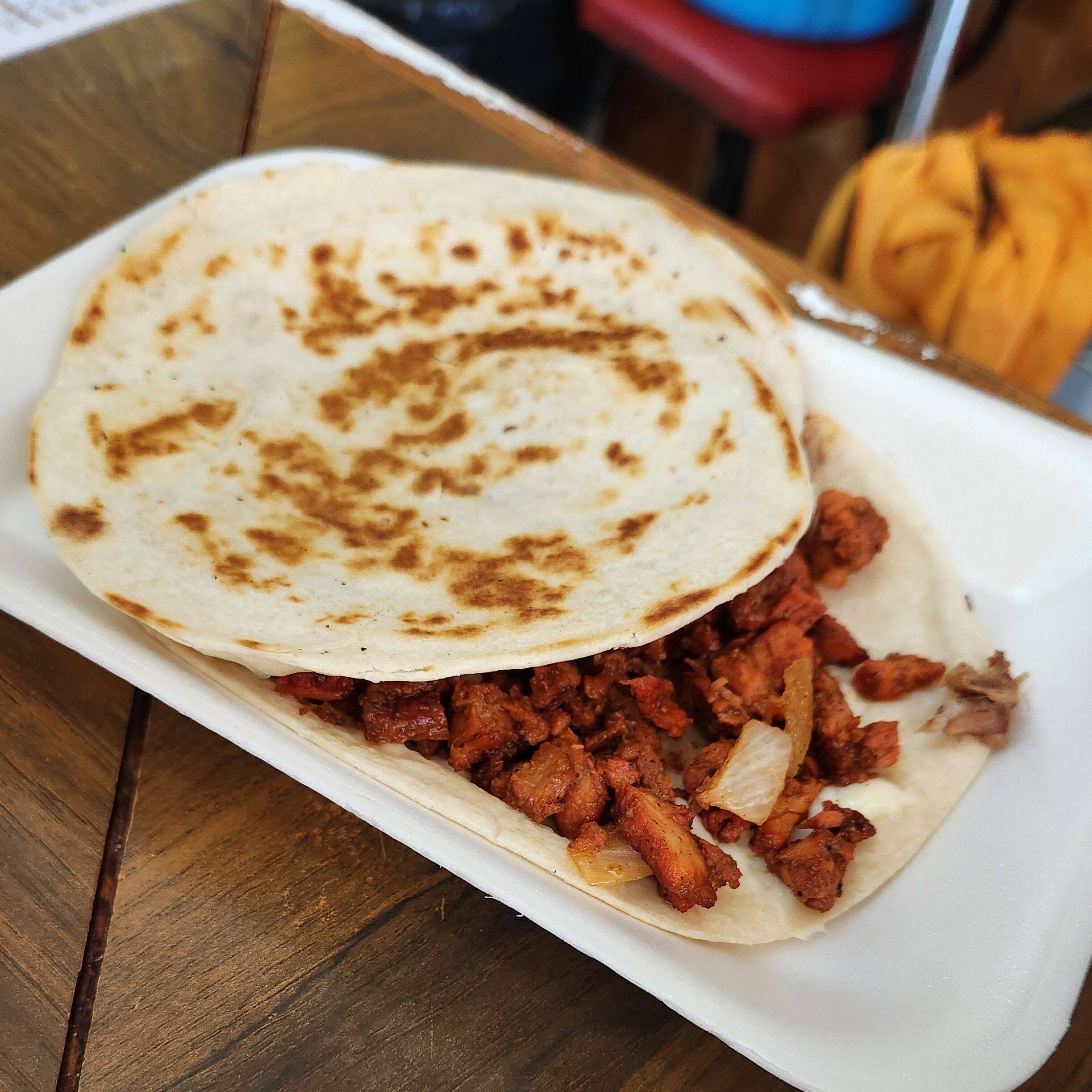 Quesadilla Doble Lechón