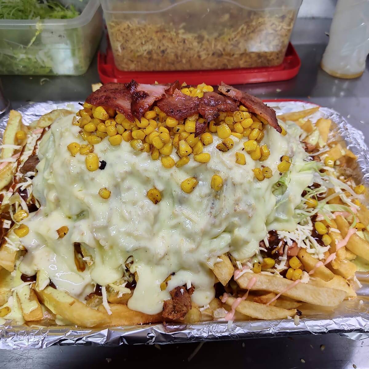 Salchipapa Mexicana (Gratinada)