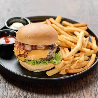 HAMBURGUESA CLASICA