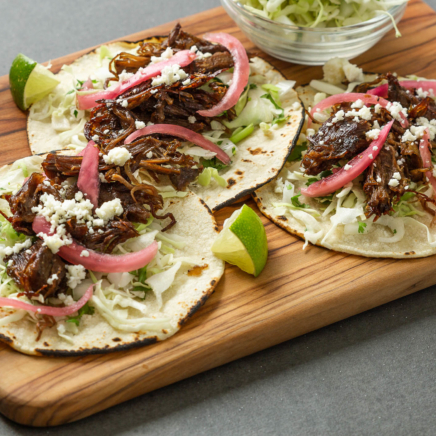4 TACOS DE BARBACOA DE RES