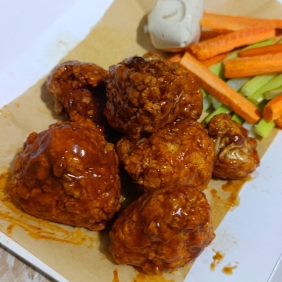 6 Boneless BÚFALO + Complementos