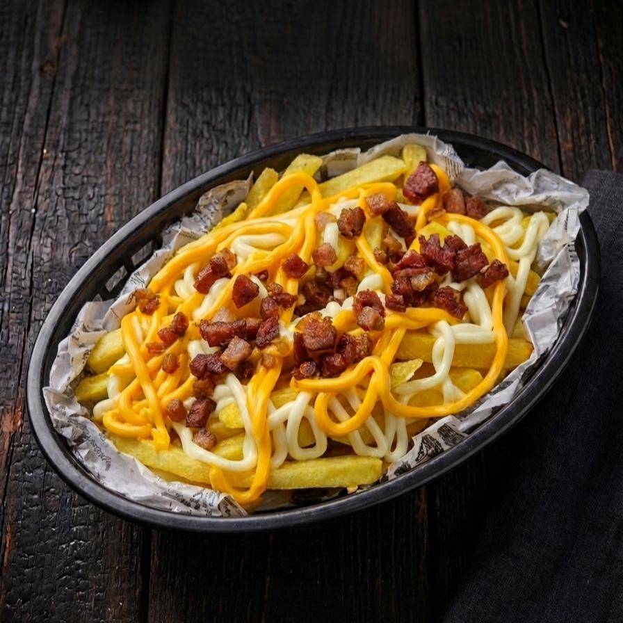 Batata + cheddar, catupiry, bacon, calabresa