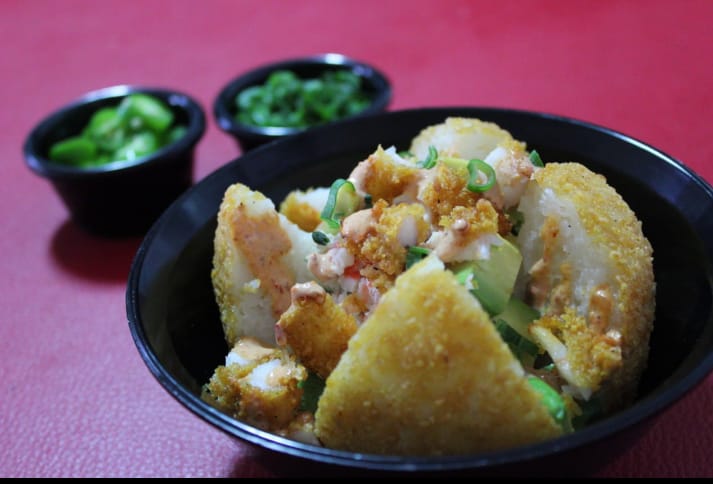 Bola de Arroz con Surimi