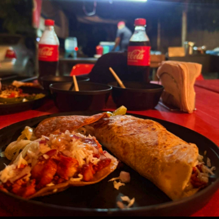 2 Tacos De Maiz + 1 Taco De Harina