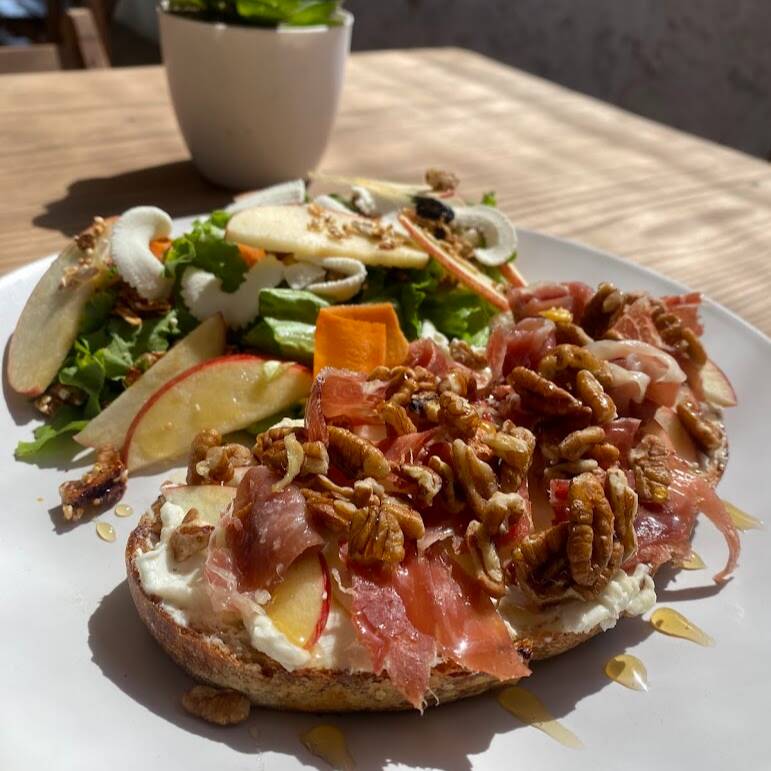 Toast Serrano