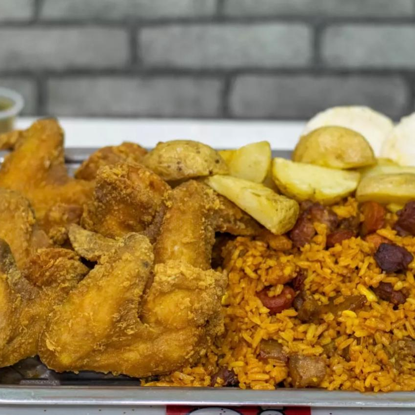 Arroz Paisa para 2 con 10 Alitas Apanadas