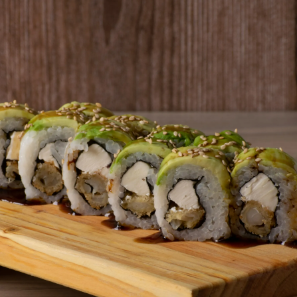 30 Makis + 2 Salsas a Eleccion