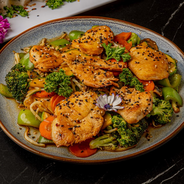 Teppanyaki con pollo