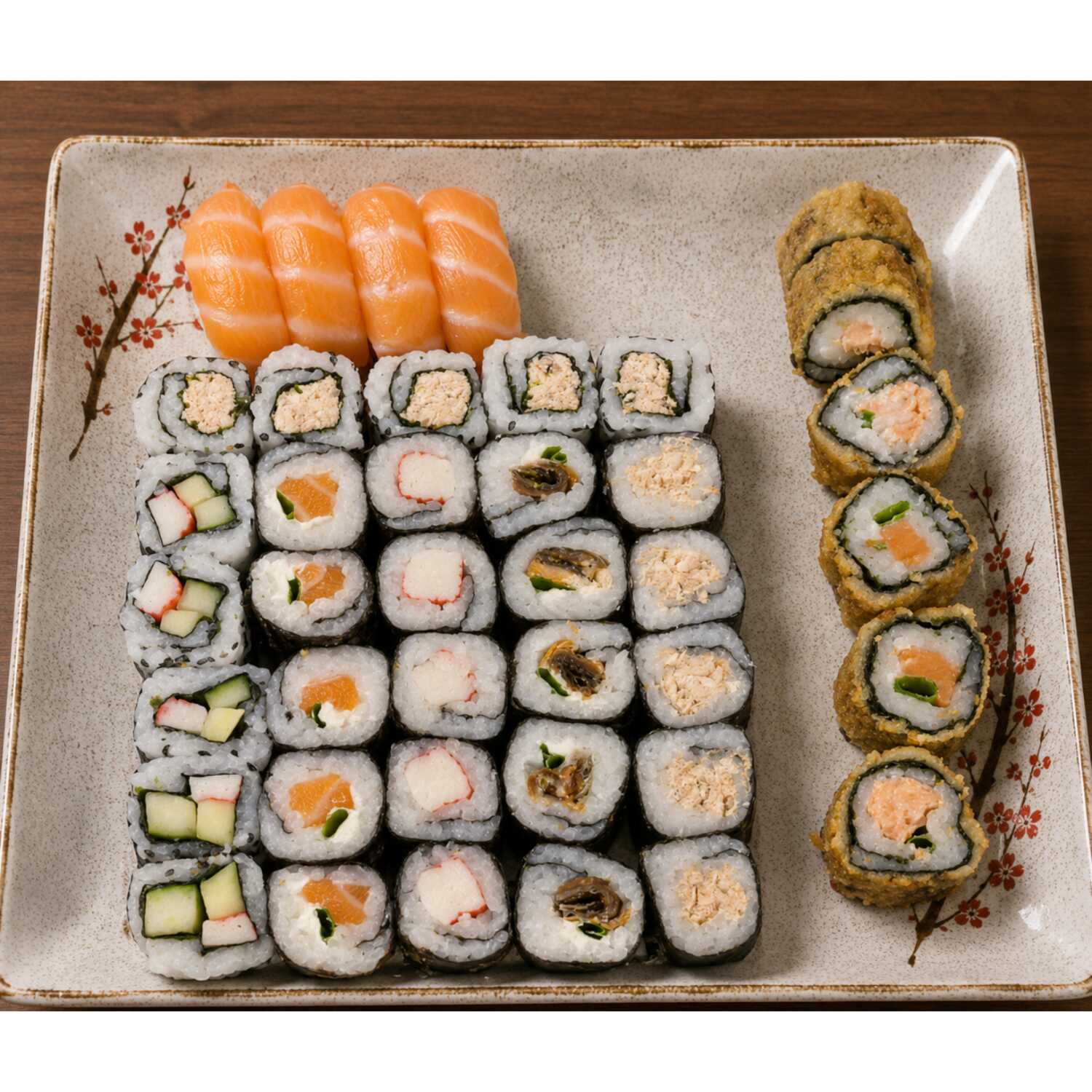 4 Sushi Salmão, 5 Uramaki Grelhado, 5 Uramaki Califórnia, 5 Maki Filadélfia, 5 Maki Kani, 5 Maki Skin (Cebolinha e Creme Chess), 5 Maki Grelhado, 6 Hott Filadélfia.