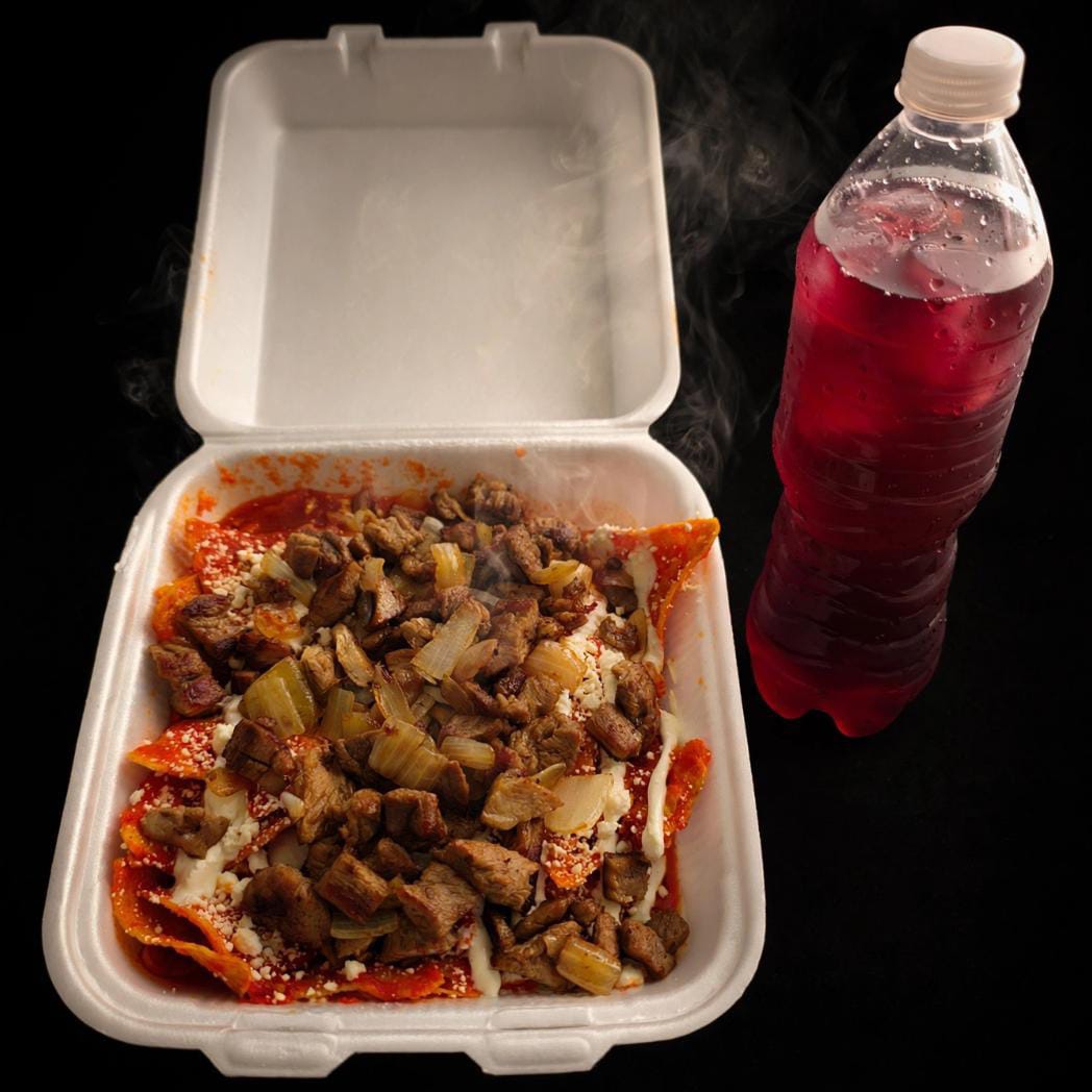 Combo 2. Chilaquiles Rojos