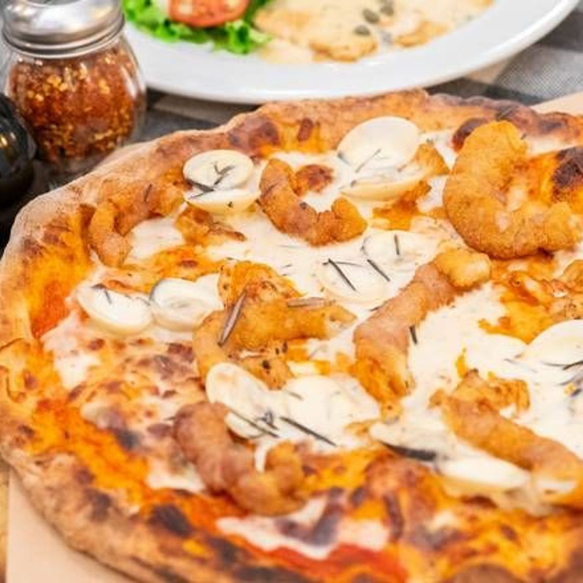 Pizza Mediterránea