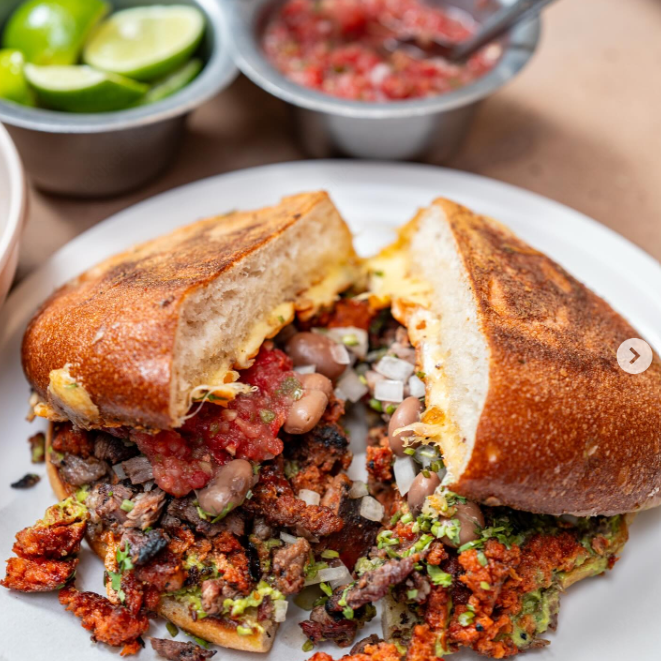Torta con Queso Campechano