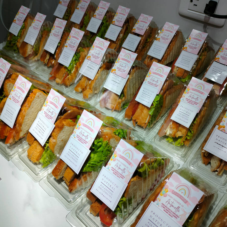 Sándwich triangular
