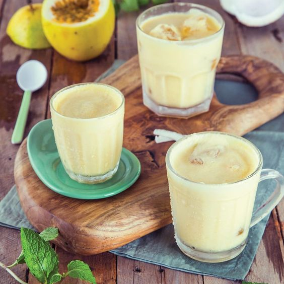 Limonada de Coco y Maracuyá 16 Oz