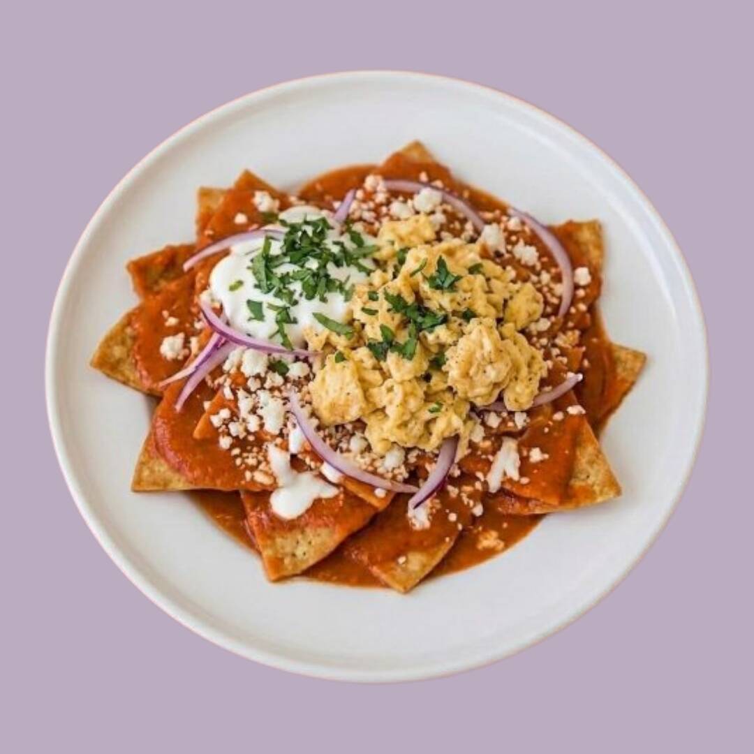 Chilaquiles Rojos con Huevo
