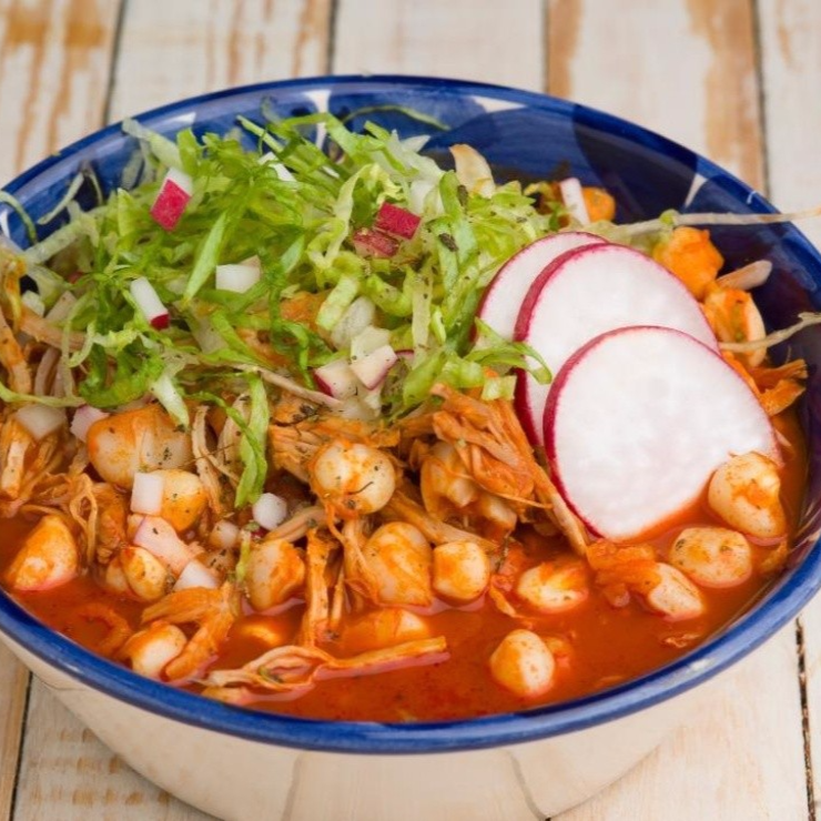 1 Pozole y 3 Enchiladas de Carne