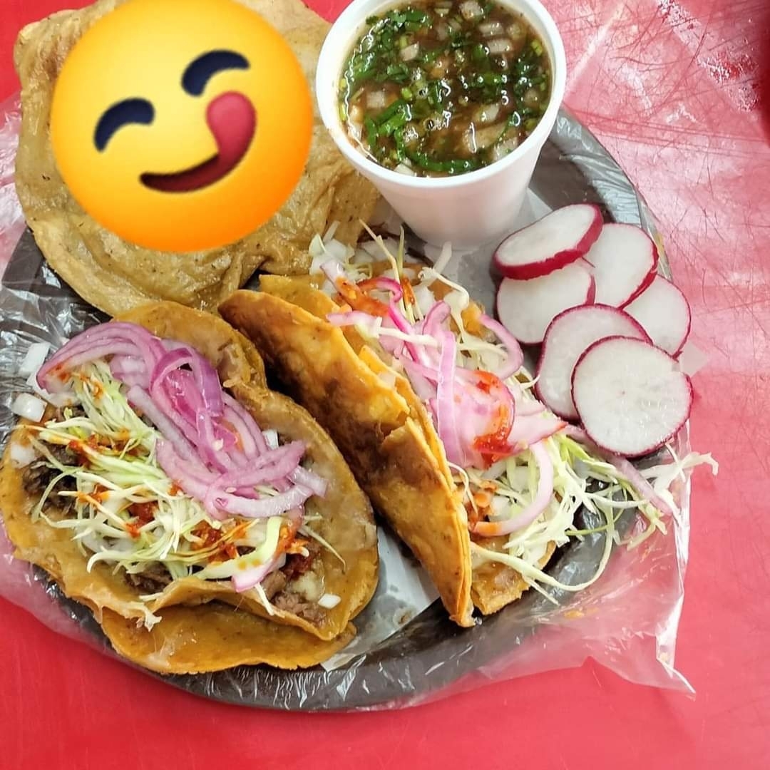 Combo 2 (2 Tacos Dorados + Consomé 6 Oz)