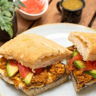 Chapata de Cochinita Pibil