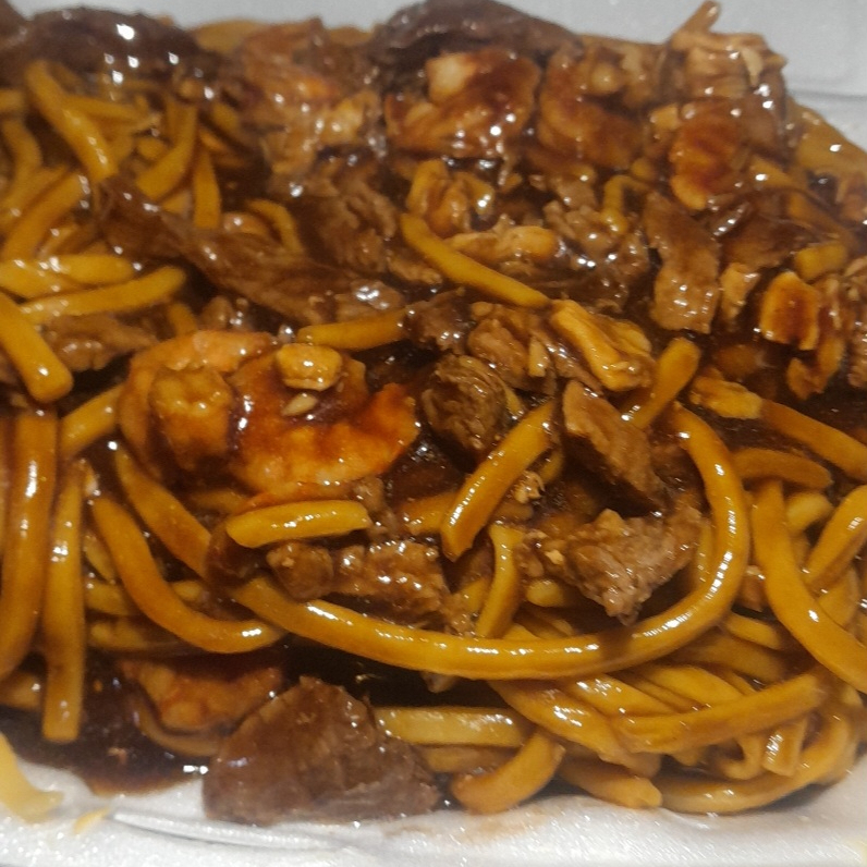 Carne,frango,camarao e molho shoyu