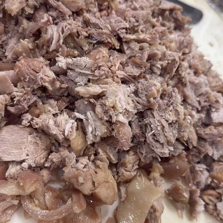 Torta de Carnitas Michoacanas