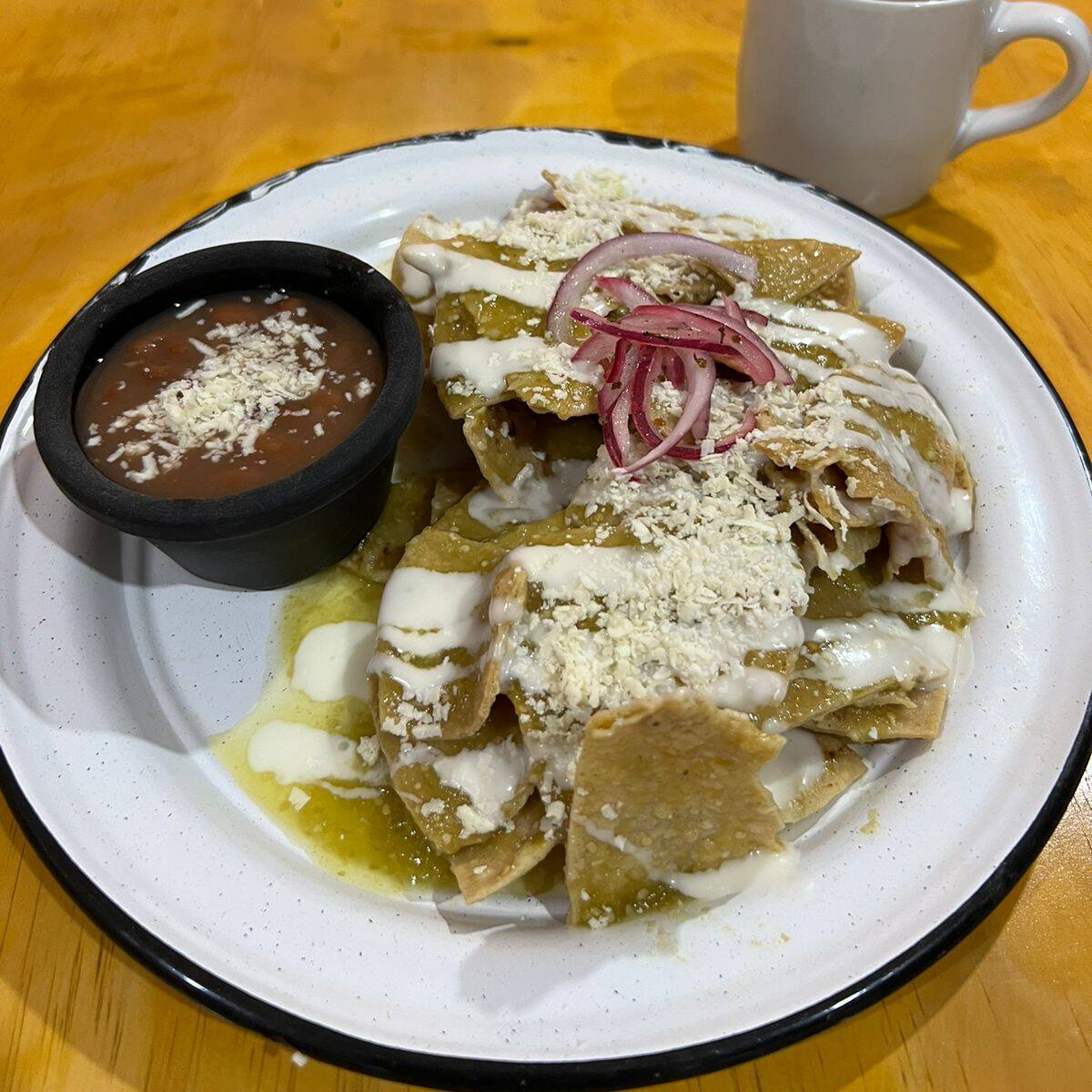 Chilaquiles con Huevo