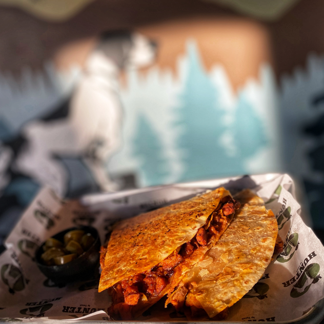 Súper Quesadilla Sencilla con Carne