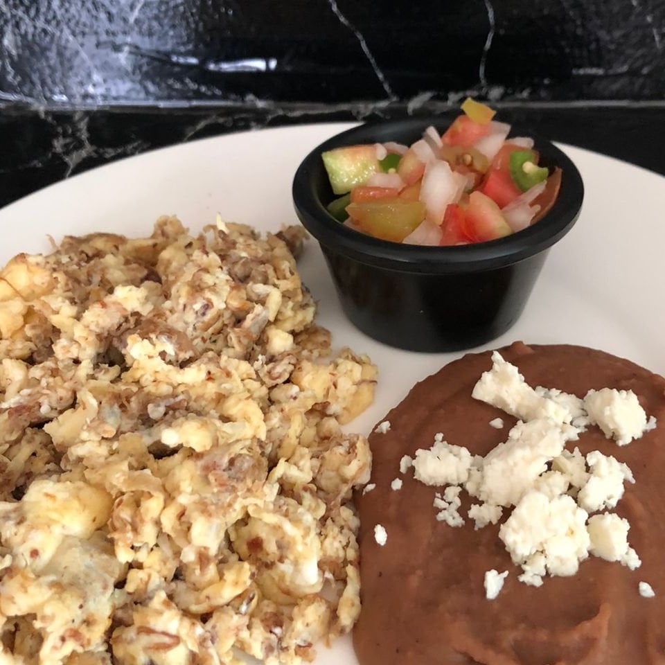 Huevos con Machaca