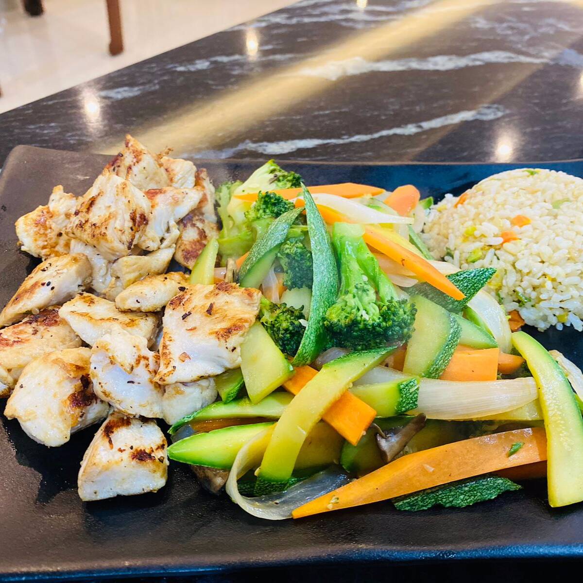 Teppanyaki To Teriyaki Pollo