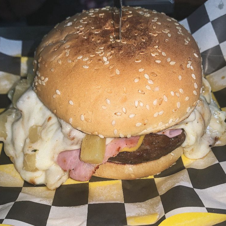 Hamburguesa Hawaiana