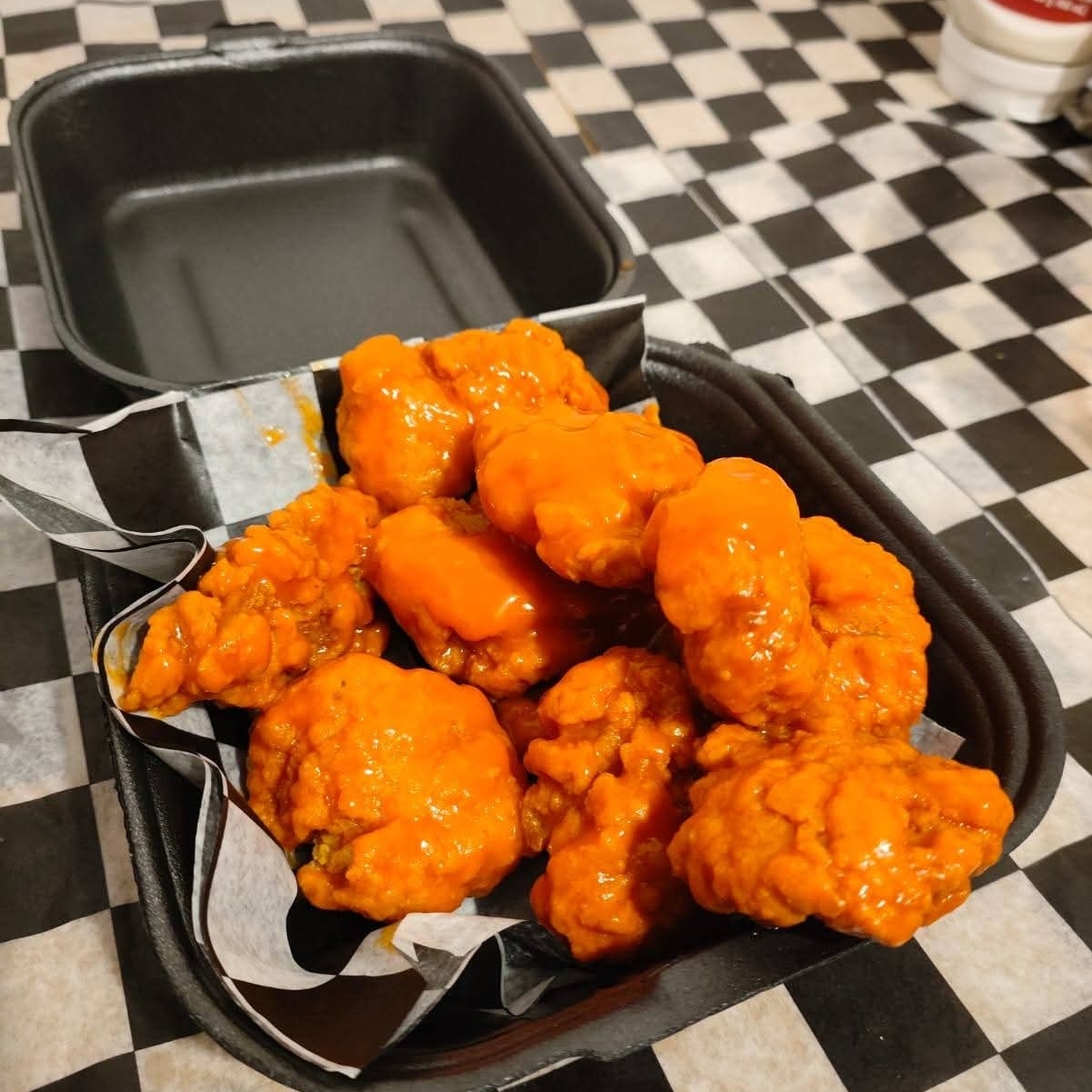 Boneless Bañados en Salsa