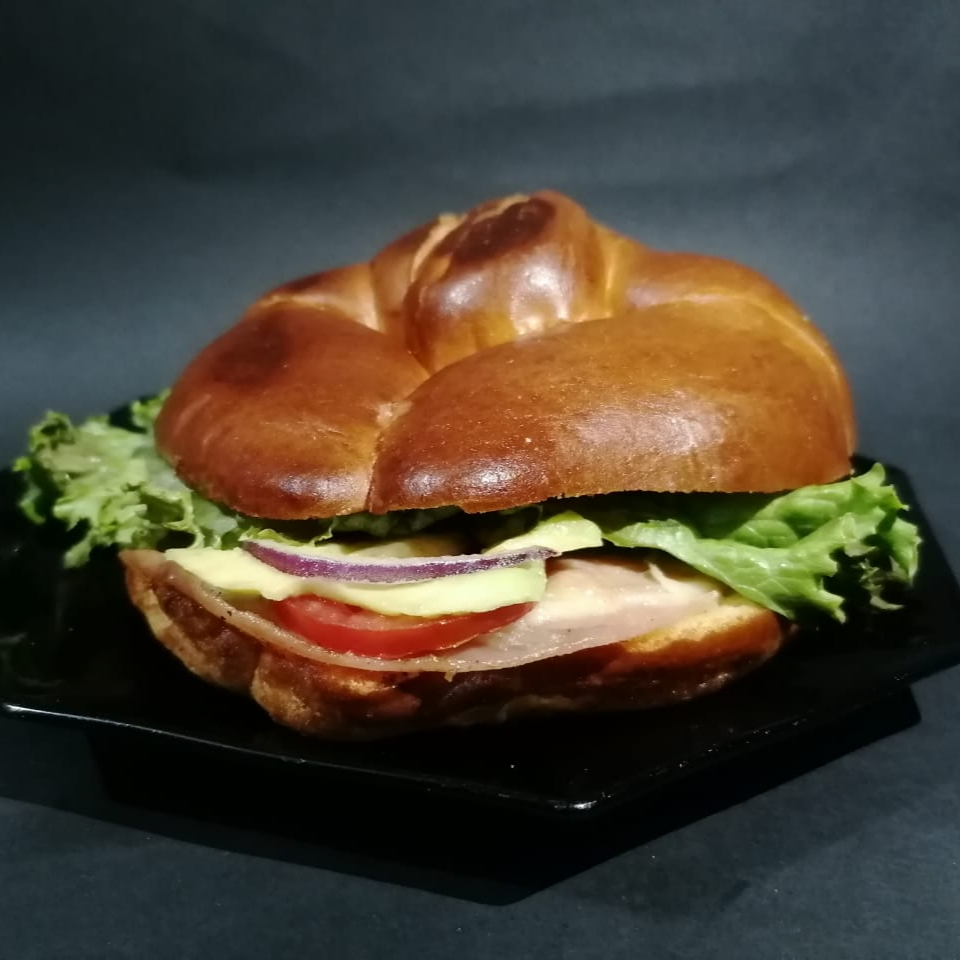 Cuernito de Jamón