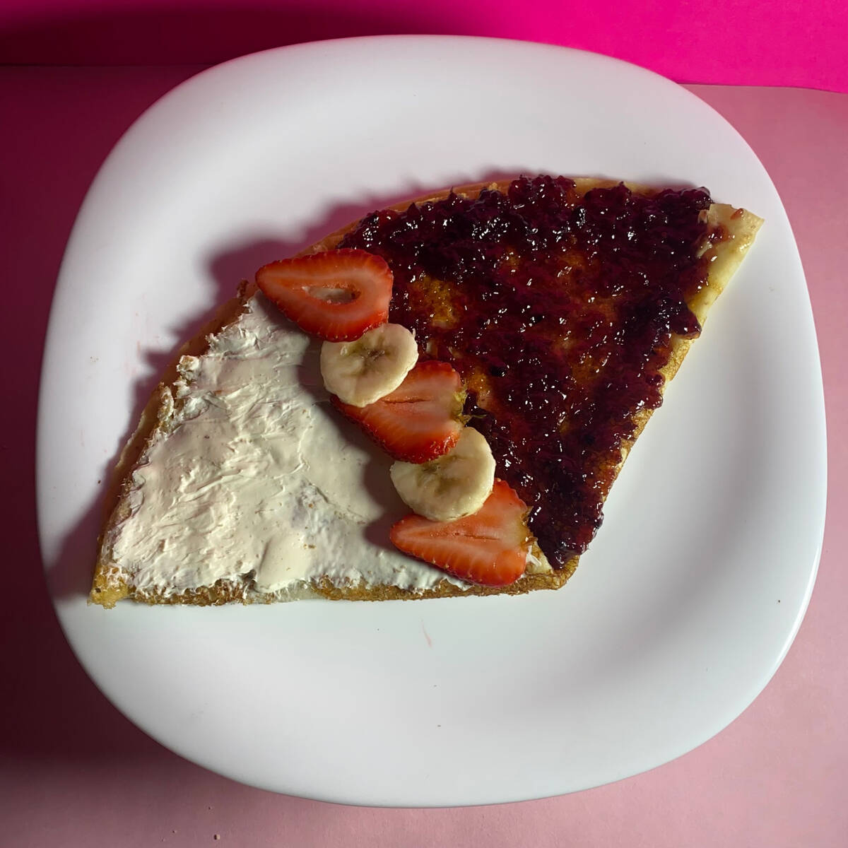 Crepa de Mermelada con Queso Philadelphia y Fruta