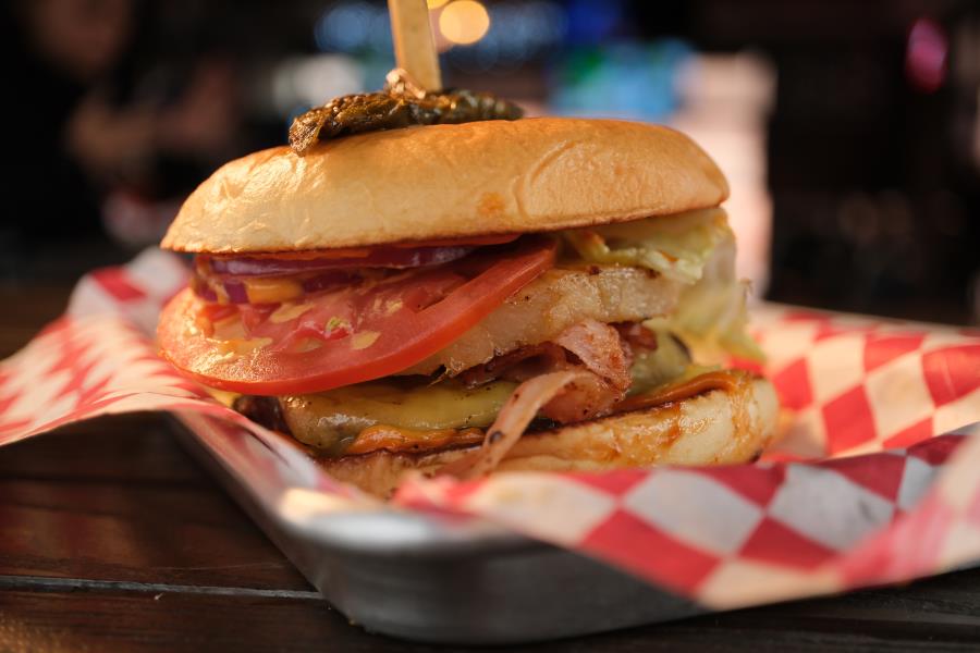 HAMBURGUESA HAWAIANA