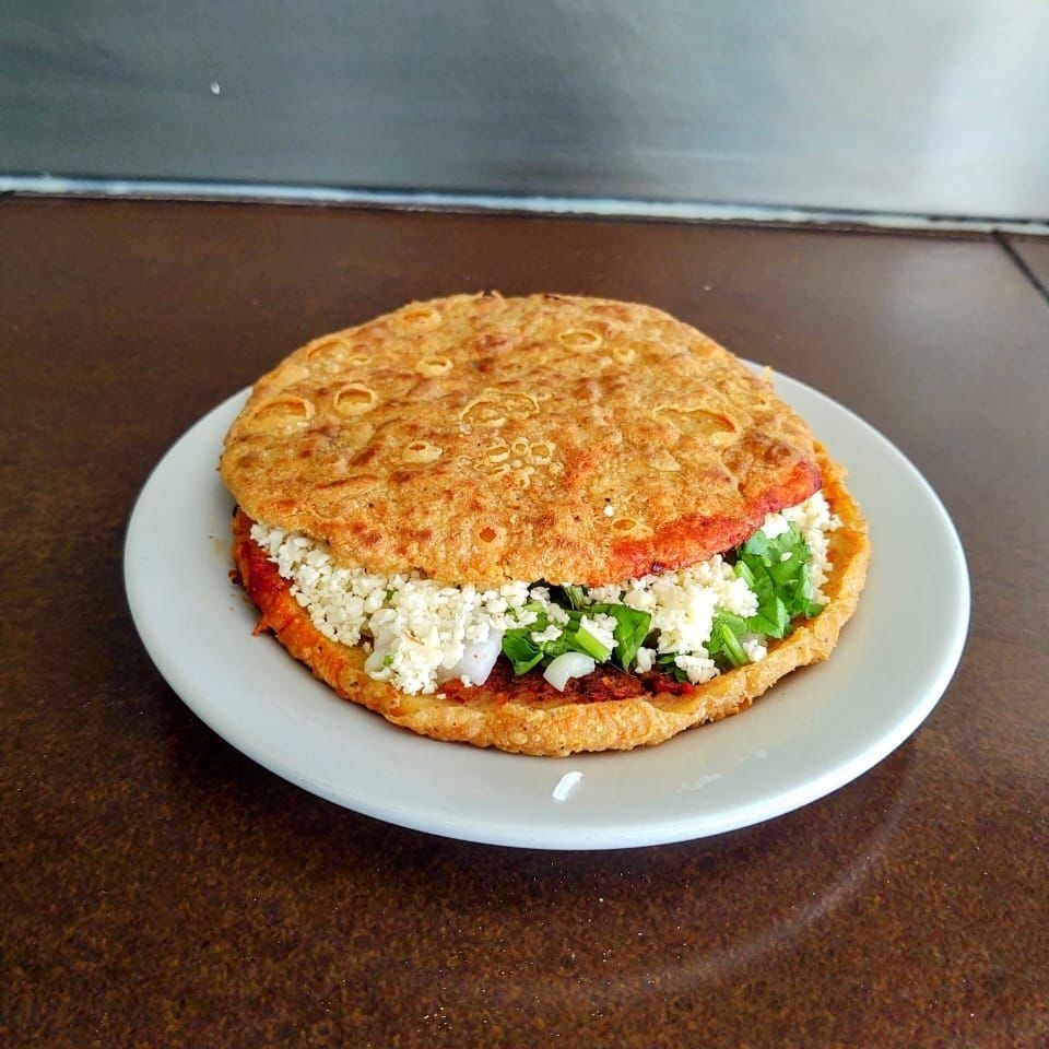 Gordita de Chicharrón
