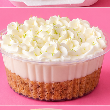 Biscoitinho de maisena triturado, com delicioso mousse de limão bem suave e cobertura de chantilly