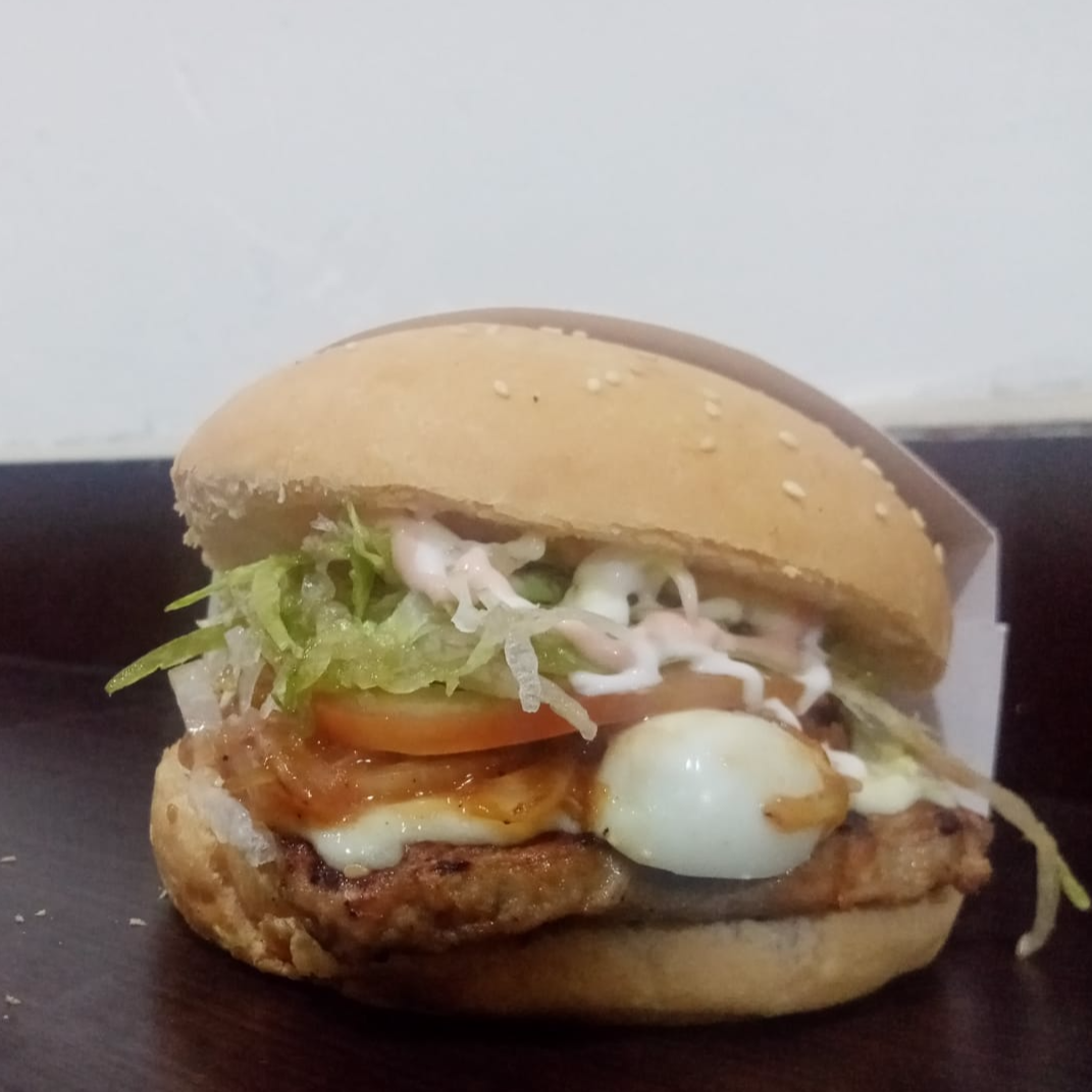 Combo Perro + Hamburguesa Clásica