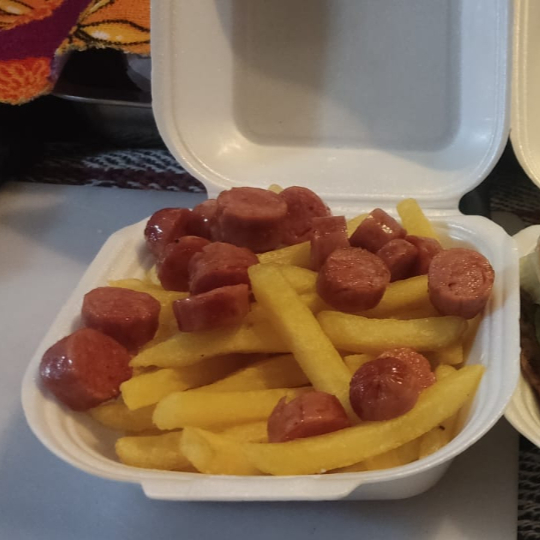 Salchipapas