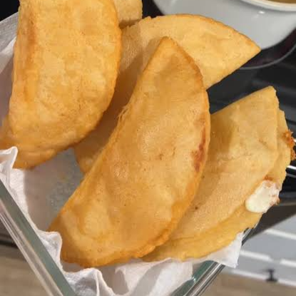 Quesadilla Frita con Jamon