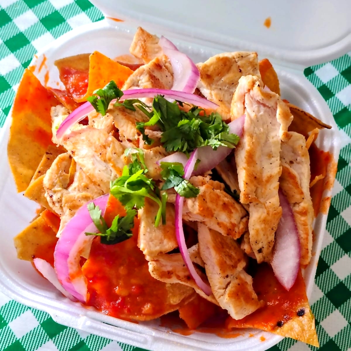 Chilaquiles Dobles Rojos