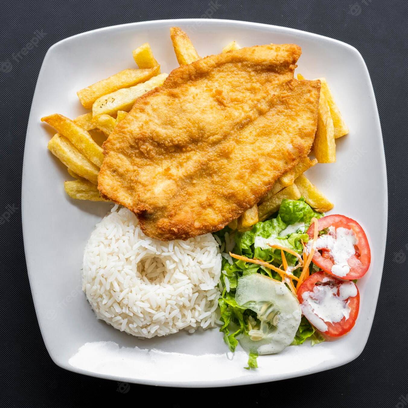 MILANESA CON PAPAS FRITAS