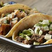 CHESCO, GOMA Y TACOS