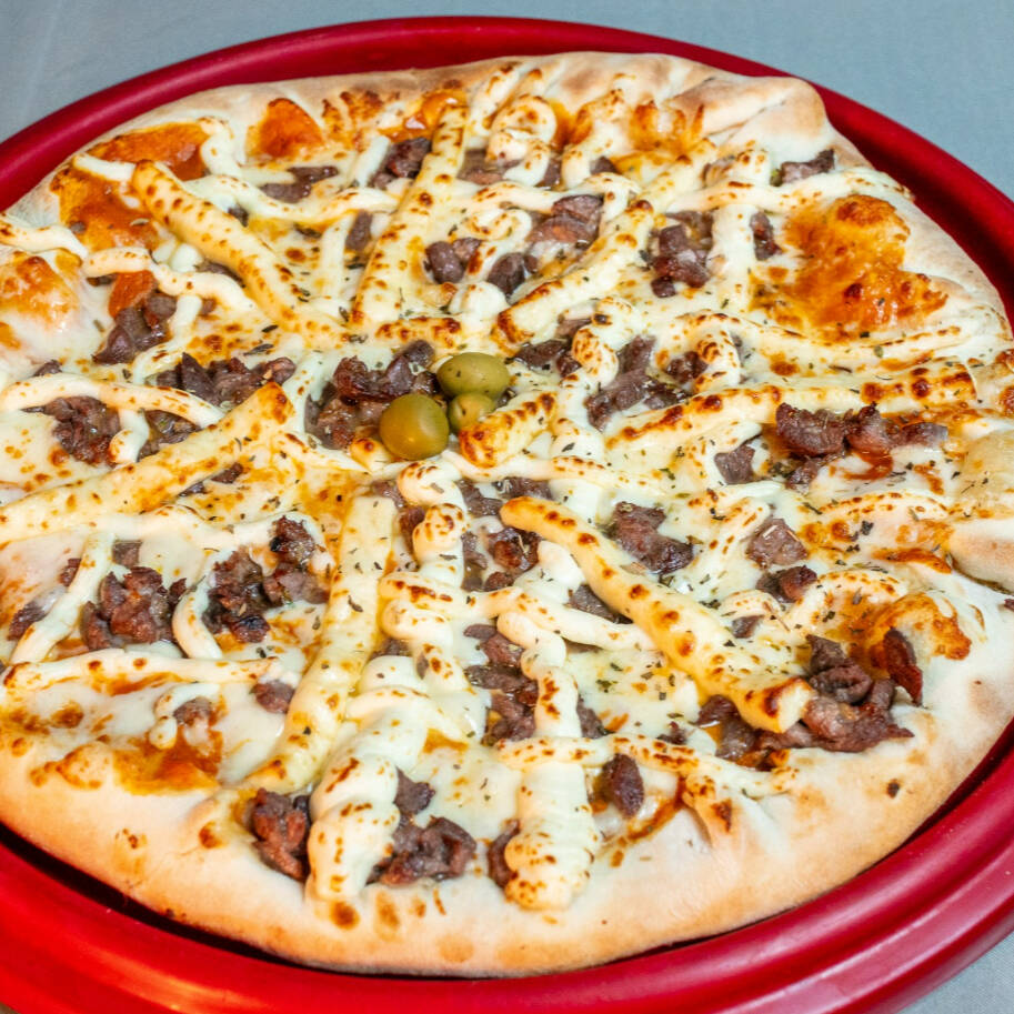 Mussarela, carne de bode, Catupiry, azeitonas, cebola e orégano Tag: Pizza grande, Pizza, pizzaria, lanche, Pizza bode, bode, 8 fatias, próximo,